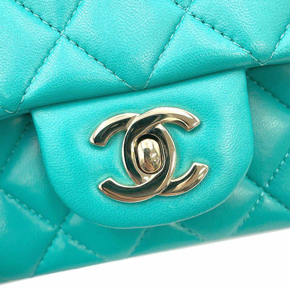 シャネル チェーンショルダーバッグ ココマーク マトラッセ 20 ラムスキン A69900 CHANEL ミニ フラップ