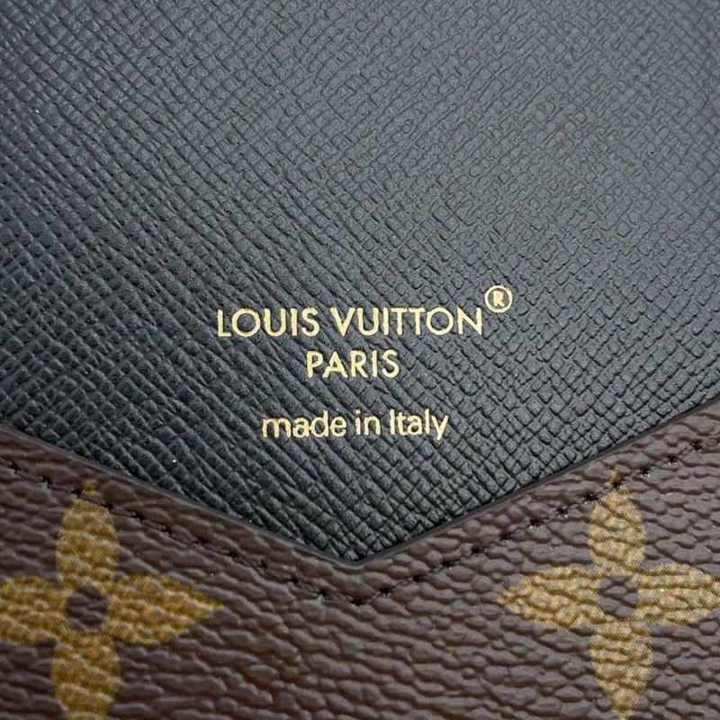 ルイヴィトン iPhoneケース モノグラム IPHONE 16 PRO・フォリオ M12539 LOUIS VUITTON ブラック 黒