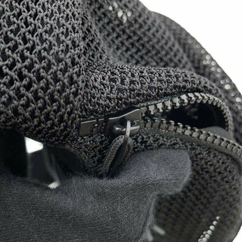 サンローランパリ ボディバッグ ロゴ クロスボディバッグ ナイロン 671640 SAINT LAURENT PARIS 黒