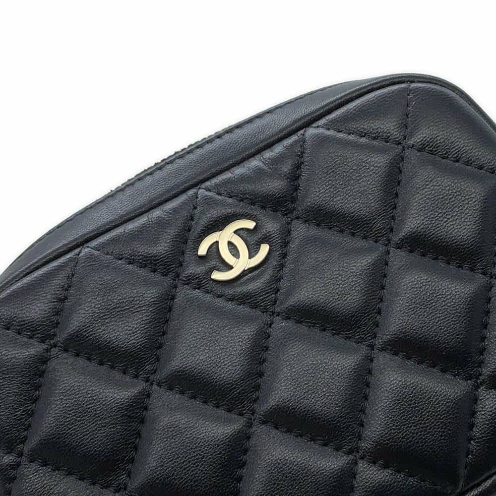 シャネル ポーチ ココマーク マトラッセ コスメポーチ ラムスキン A80909 CHANEL 小物入れ 化粧ポーチ 黒