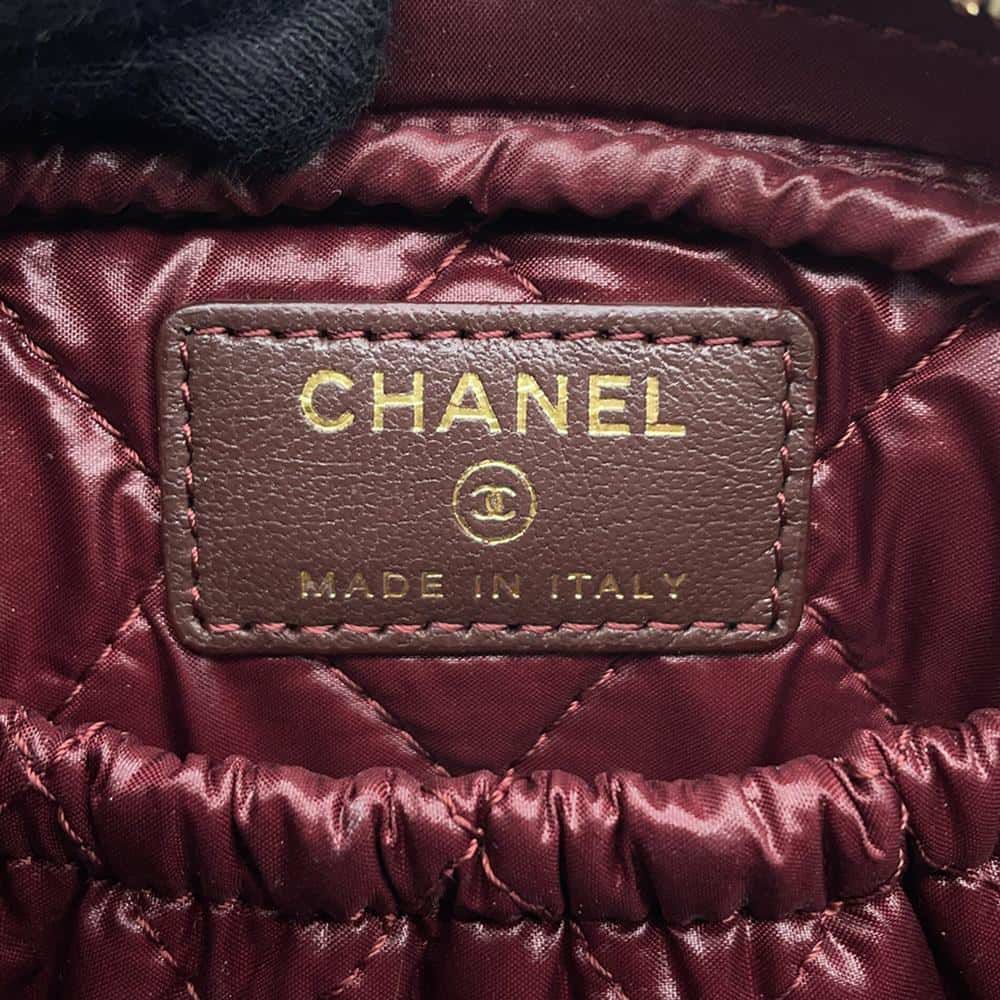 シャネル ポーチ ココマーク マトラッセ コスメポーチ ラムスキン A80909 CHANEL 小物入れ 化粧ポーチ 黒
