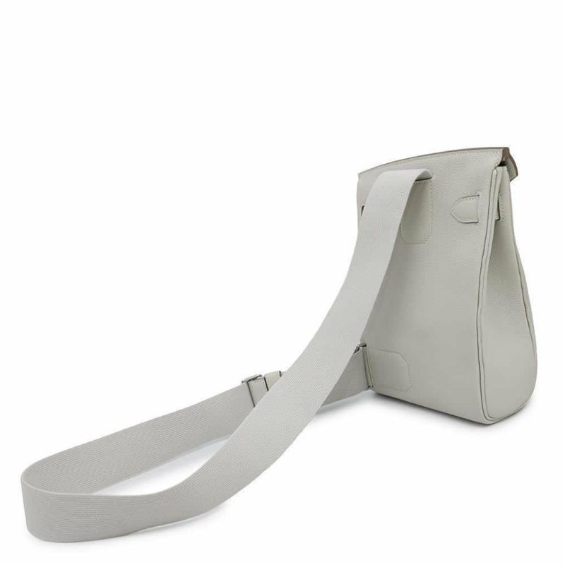 エルメス ボディバッグ ケリー アッカドPM パールグレー/シルバー金具 トゴ B刻印 メンズ