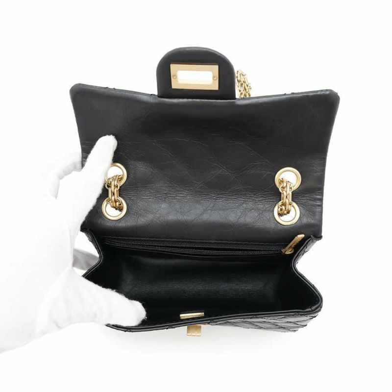 シャネル チェーンショルダーバッグ マトラッセ 2.55 ミニ エイジドカーフレザー AS0874 CHANEL 黒