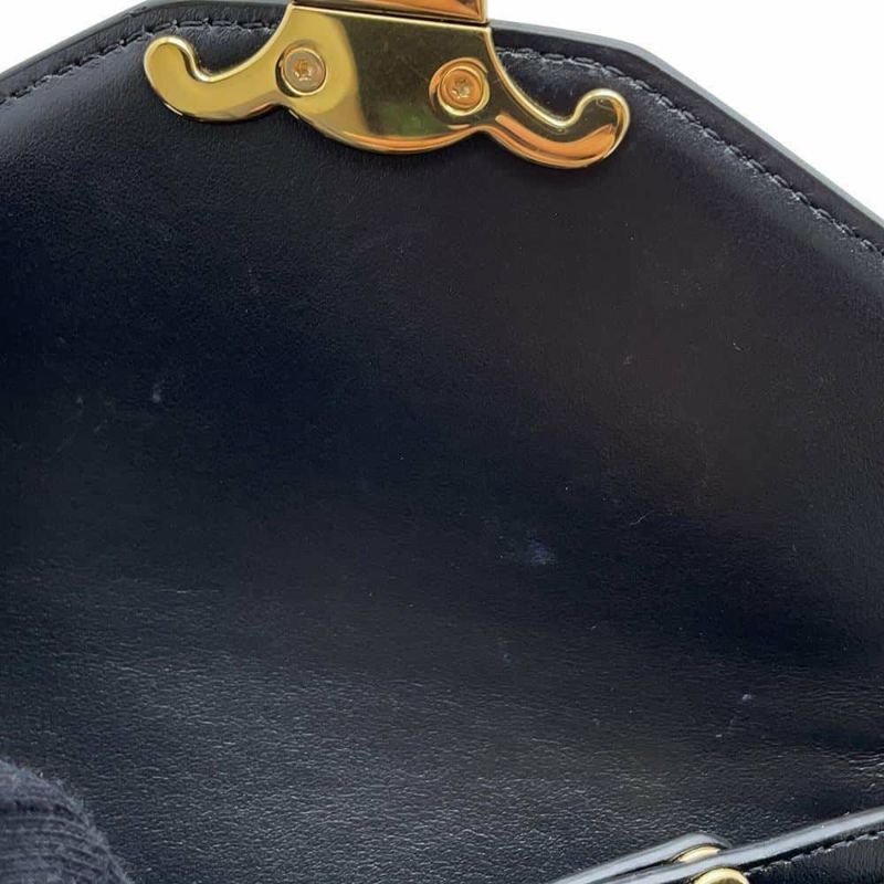 セリーヌ チェーンウォレット トリオンフ シャイニーカーフレザー 10L033DPV CELINE 黒