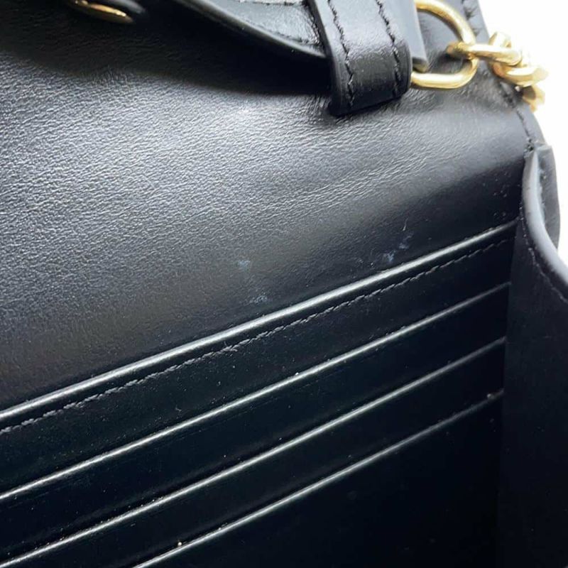 セリーヌ チェーンウォレット トリオンフ シャイニーカーフレザー 10L033DPV CELINE 黒