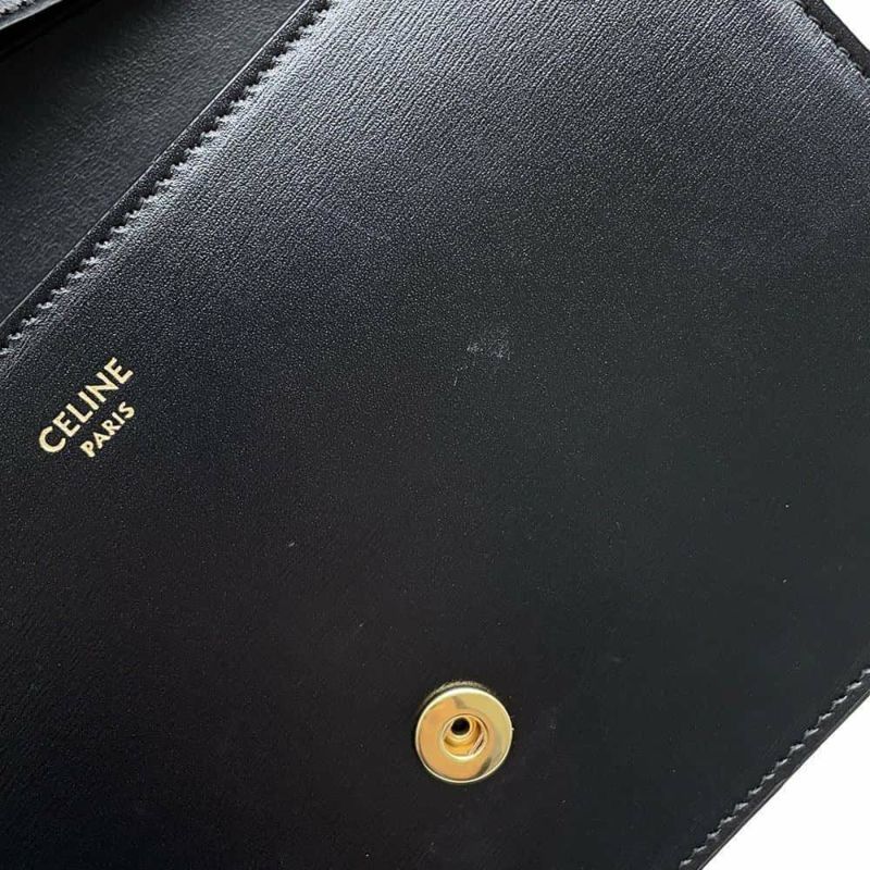 セリーヌ チェーンウォレット トリオンフ シャイニーカーフレザー 10L033DPV CELINE 黒