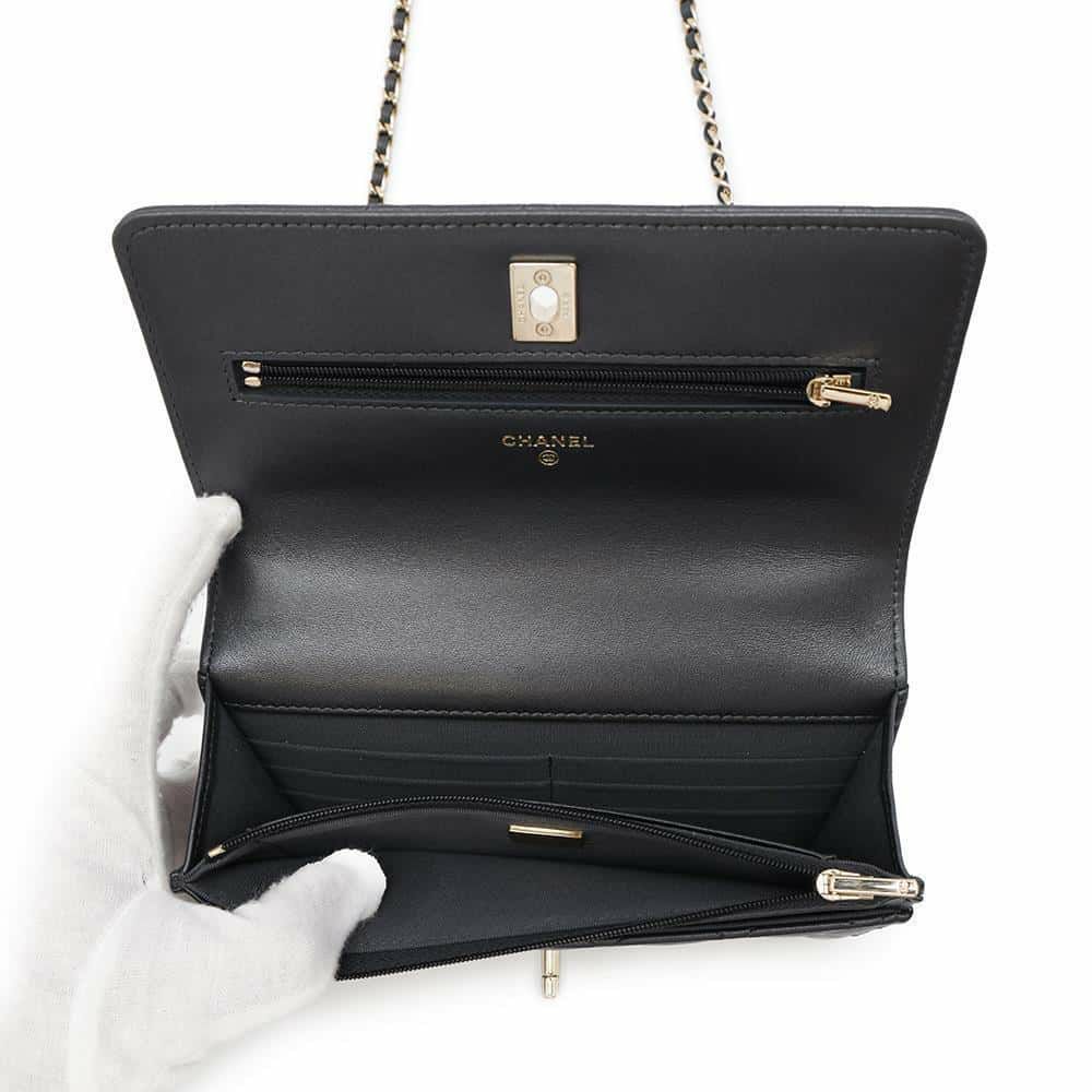 シャネル チェーンウォレット マトラッセ ココマーク パーリーラムスキン AP4537 CHANEL 黒
