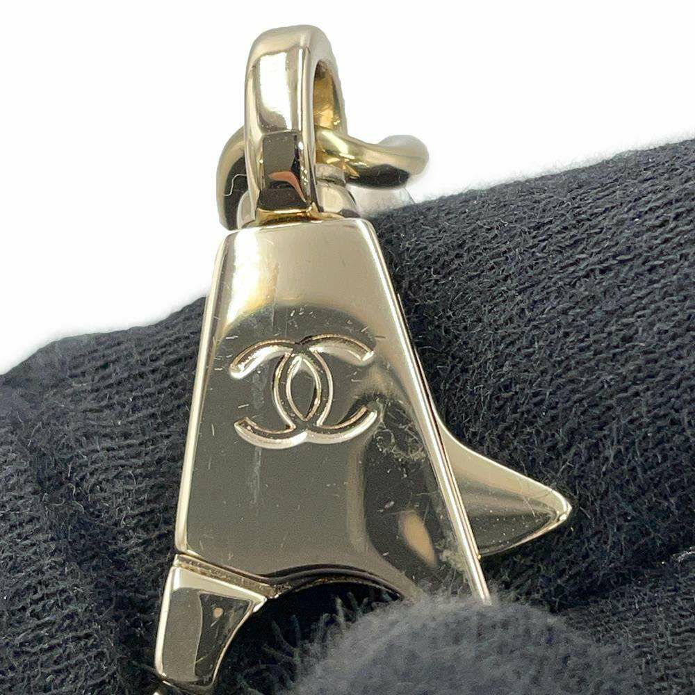 シャネル ハンドバッグ マトラッセ ココマーク トップハンドル フラップ キャビアスキン A92991 2way 白