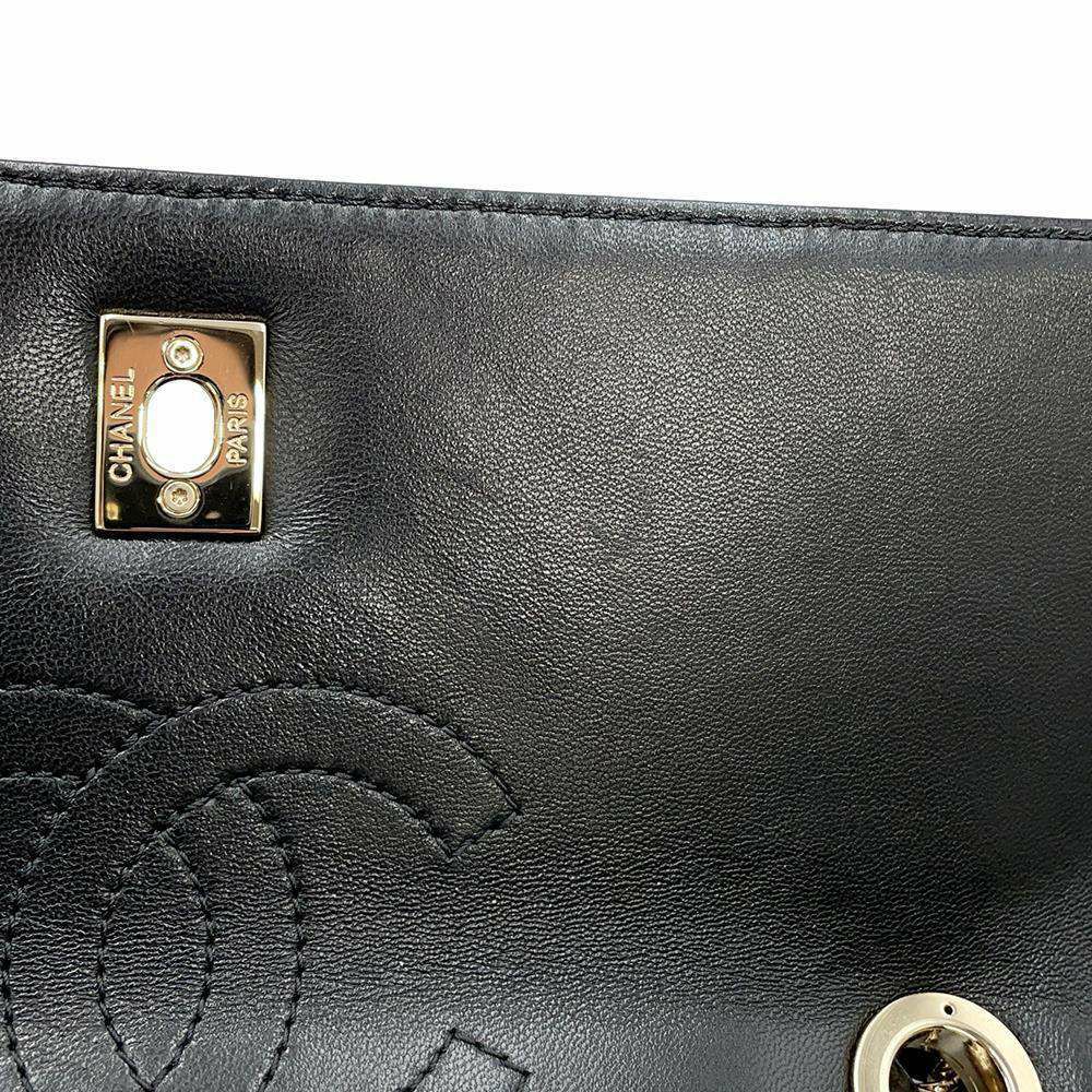 シャネル チェーンショルダーバッグ トレンディCC シェブロン ココマーク ラムスキン CHANEL Vステッチ 黒 ワンショルダー