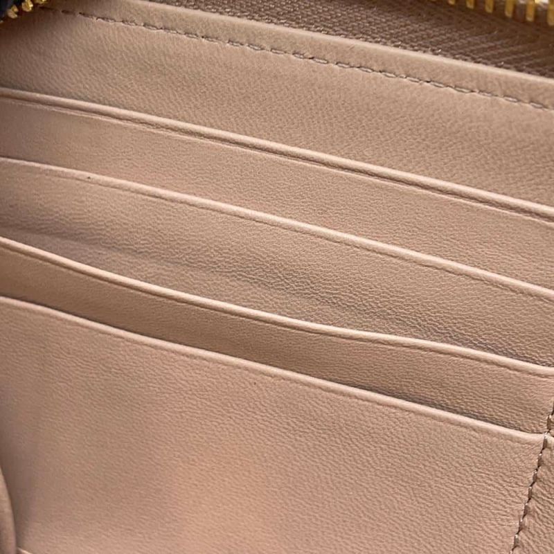 プラダ 長財布 三角ロゴ ラウンドファスナー レザー 1ML506 PRADA 財布