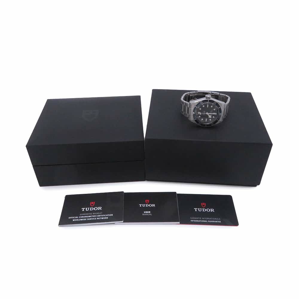チュードル ブラックベイ 79230B-0008 TUDOR 腕時計 チューダー 黒文字盤