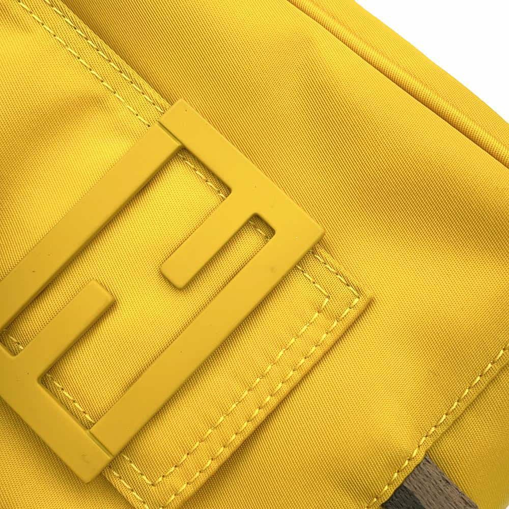 フェンディ フォンホルダー バゲット フォンポーチ ナイロン 7AS056 FENDI スマホケース