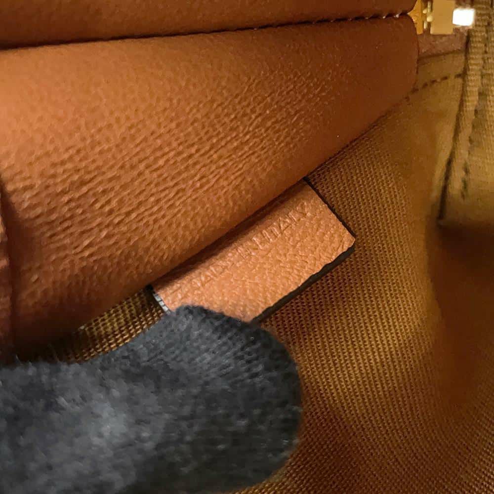 セリーヌ チェーンショルダーバッグ トリオンフ チェーンクラッチ 10E382 CELINE ポーチ ブラウン