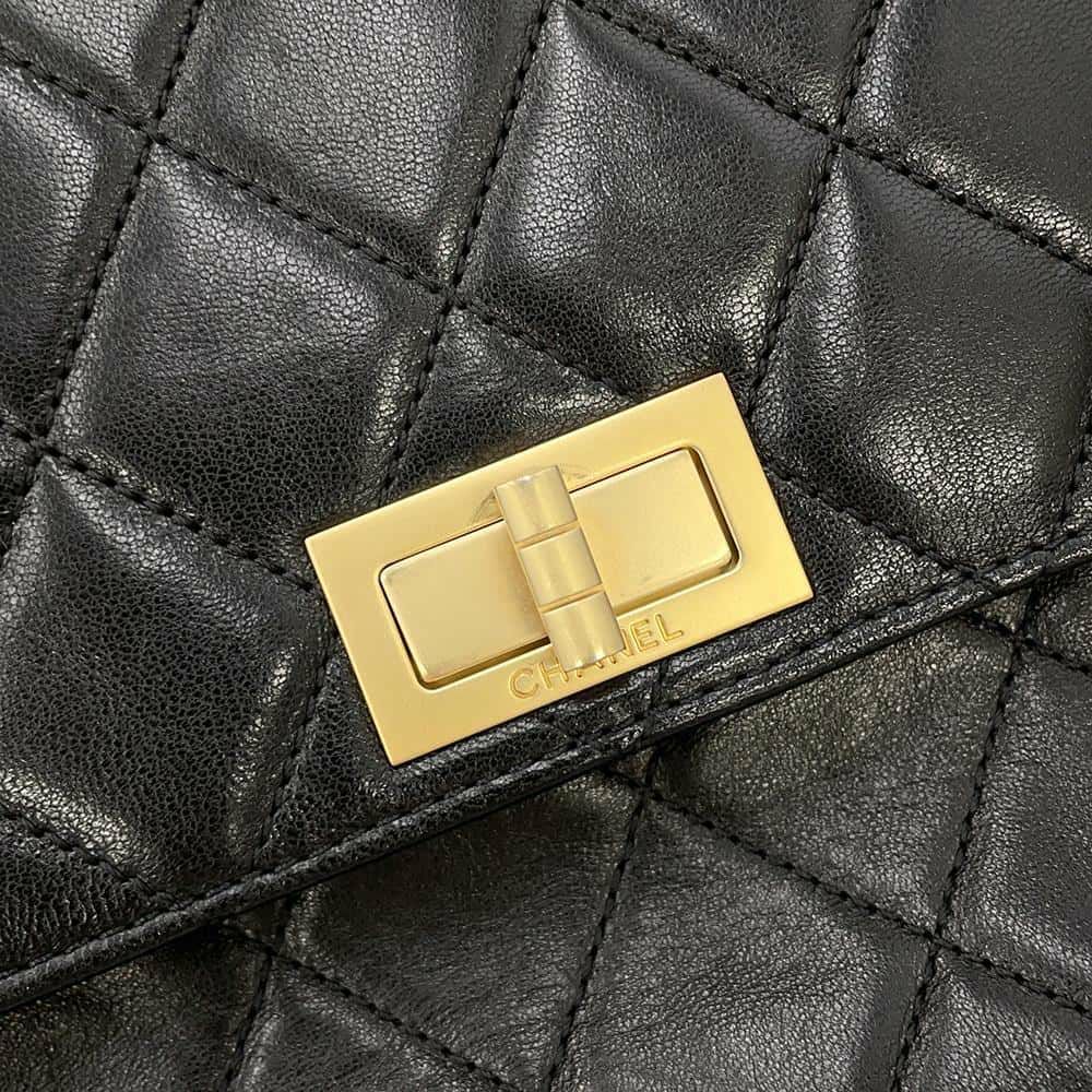 シャネル チェーンショルダーバッグ マトラッセ 2.55 ラムスキン A16522 CHANEL 黒