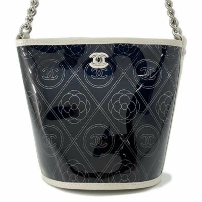 シャネル チェーンショルダーバッグ ココマーク カメリア バケットバッグ ビニール A57636 CHANEL 黒 白 安心保証