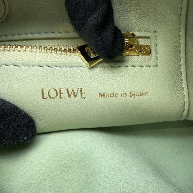 ロエベ ショルダーバッグ スクイーズ スモール A914NCHX01 LOEWE バッグ