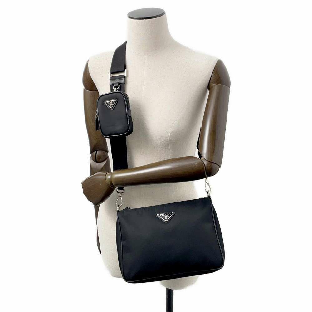 プラダ ショルダーバッグ ミニポーチ付き ナイロン 2VH113 PRADA バッグ 斜め掛け 黒