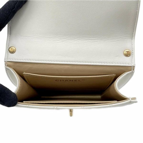 シャネル チェーンショルダーバッグ マトラッセ ココマーク フェイクパール ゴートスキン AS0584 CHANEL フラップバッグ 白