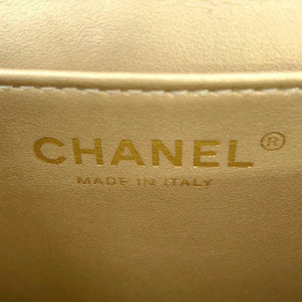 シャネル チェーンショルダーバッグ マトラッセ ココマーク フェイクパール ゴートスキン AS0584 CHANEL フラップバッグ 白