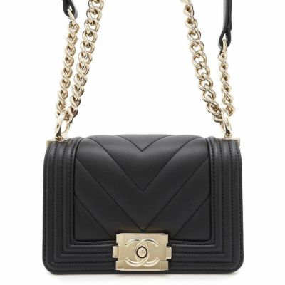 CHANEL ボーイシャネル ショルダーバッグ マトラッセ チェーン ココマーク CHANEL - シャネル CHANEL 縦型 ボーイシャネル CC ココマーク