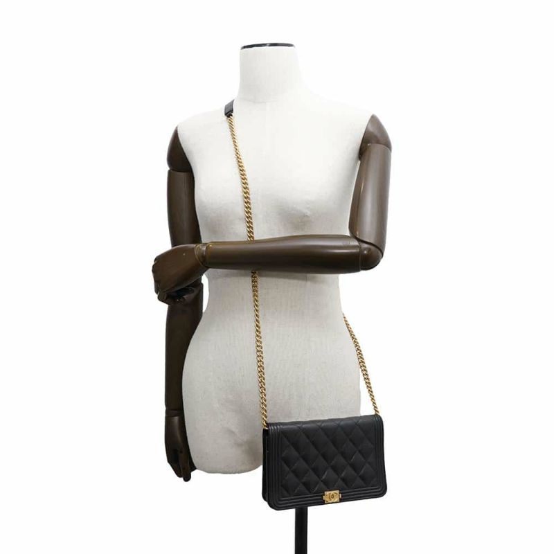 シャネル チェーンウォレット ボーイシャネル マトラッセ ココマーク キャビアスキン AP1117 CHANEL 黒