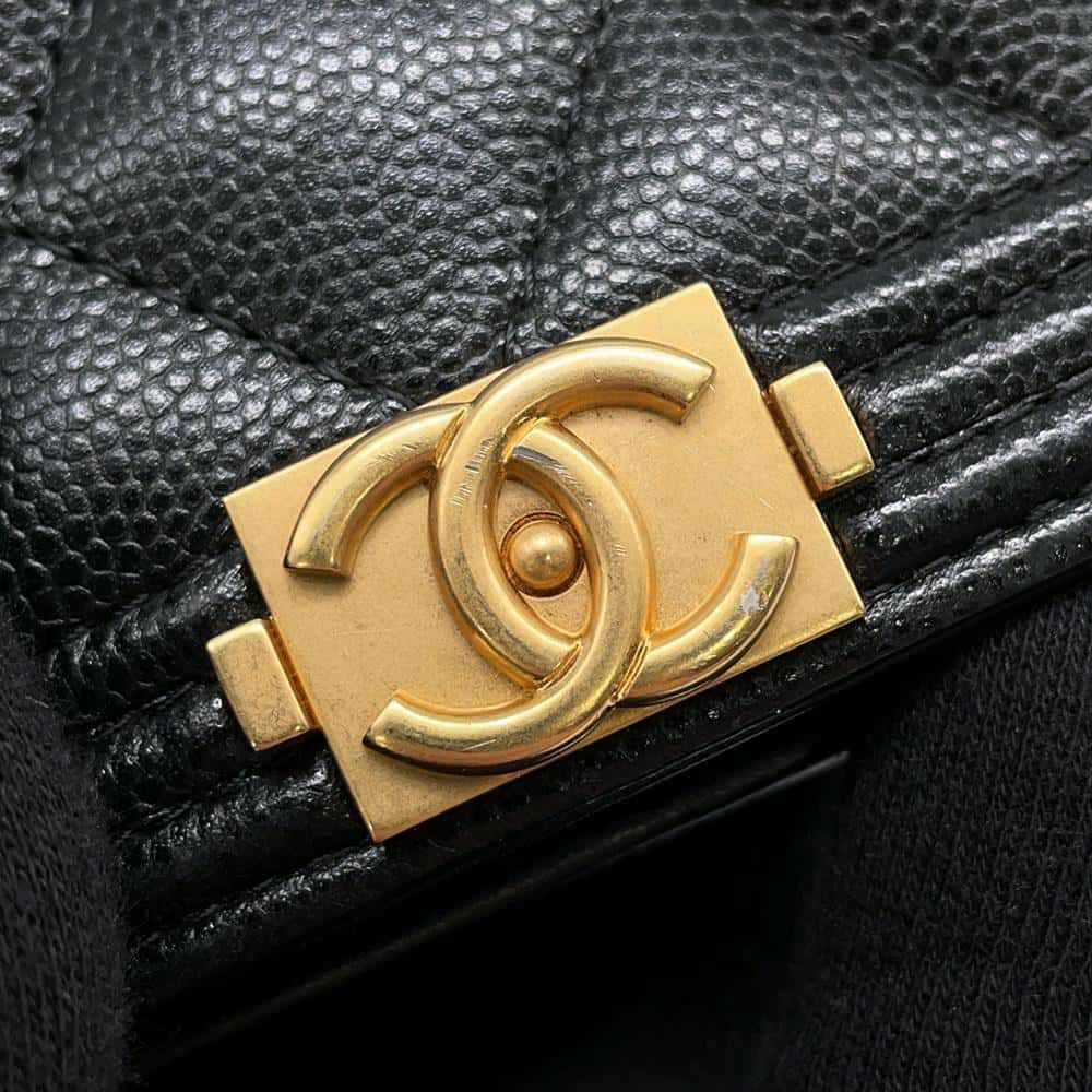 シャネル チェーンウォレット ボーイシャネル マトラッセ ココマーク キャビアスキン AP1117 CHANEL 黒