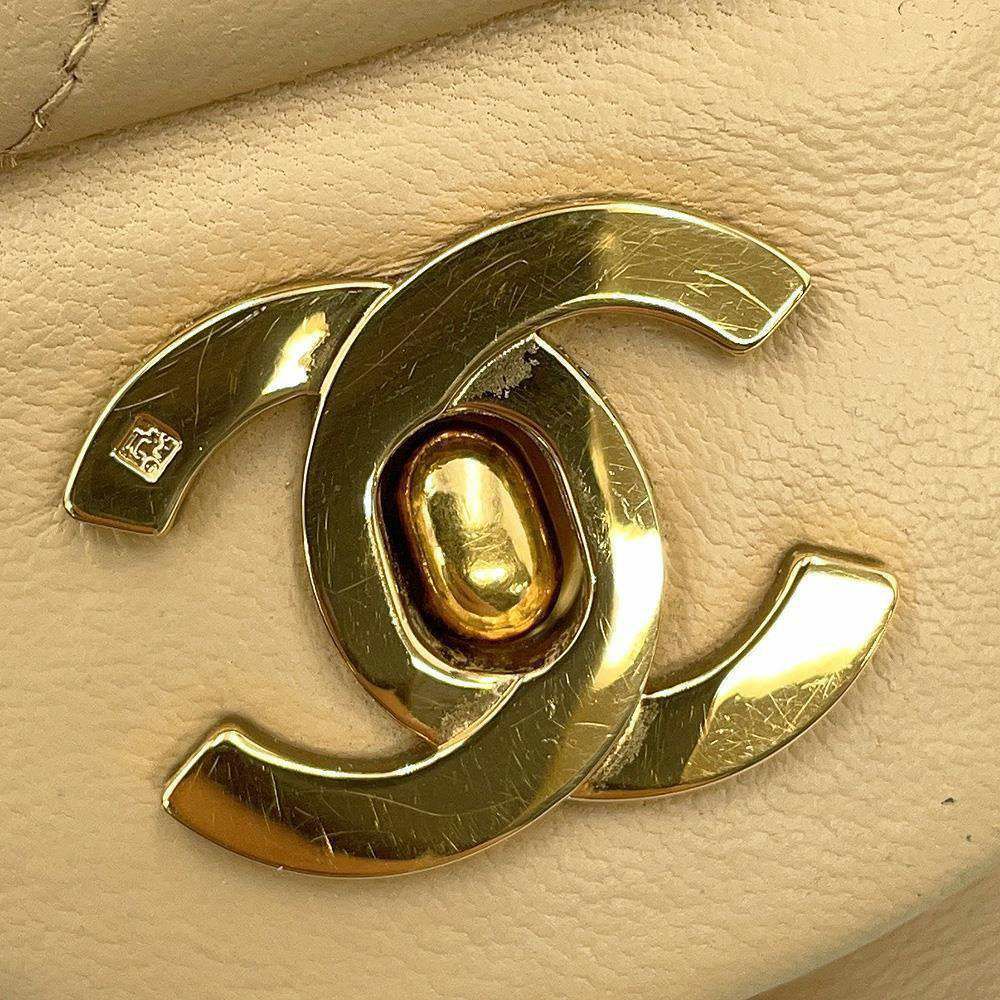 シャネル チェーンショルダーバッグ マトラッセ23 ココマーク ダブルフラップ ラムスキン A01113 CHANEL