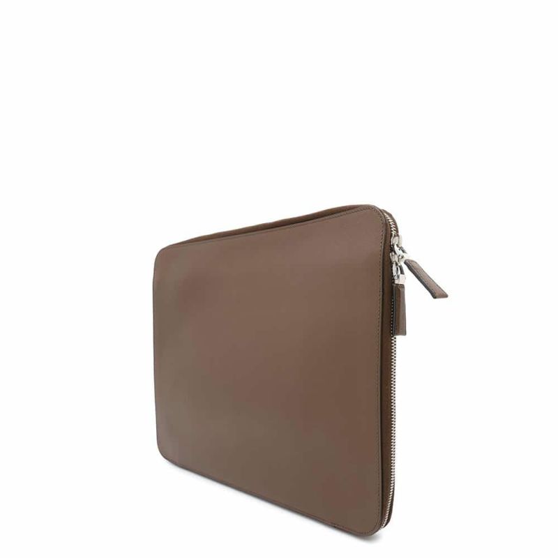 プラダ クラッチバッグ サフィアーノ ロゴ レザー 2VN001 PRADA バッグ セカンドバッグ ビジネス アウトレット品