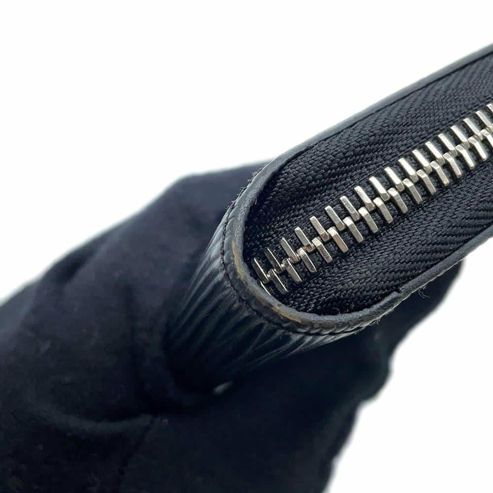 ルイヴィトン 長財布 エピ ジッピー・ウォレット M61857 LOUIS VUITTON 財布 黒 ブラック