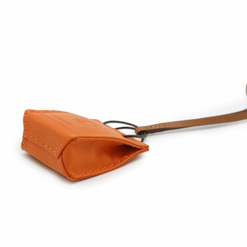 エルメス バッグチャーム ショッパー サックオランジュ フー/ゴールド ラムスキン D刻印