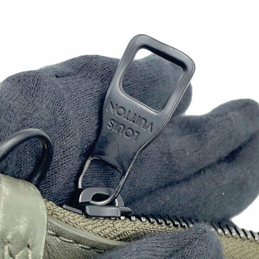 ルイヴィトン ショルダーバッグ モノグラム・シャドウ フラット・メッセンジャー M44635 LOUIS VUITTON ポーチ ブラック 黒