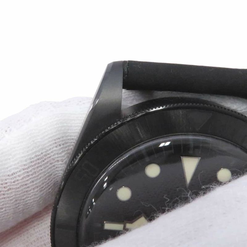 チュードル ブラックベイ セラミック M79210CNU-0001 TUDOR チューダー 腕時計 黒文字盤