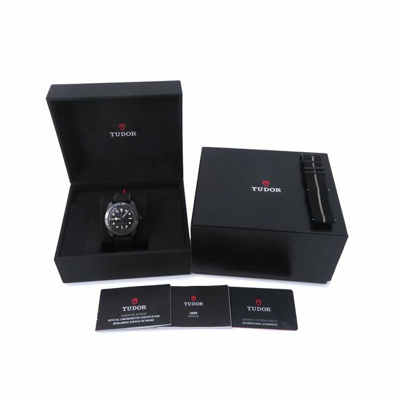 チュードル ブラックベイ セラミック M79210CNU-0001 TUDOR チューダー 腕時計 黒文字盤