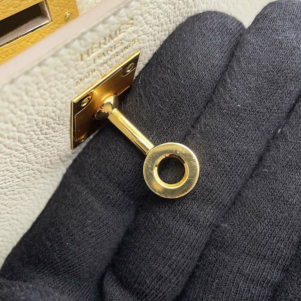 エルメス ハンドバッグ ケリー25 内縫い クレ/ゴールド金具 トゴ Z刻印 HERMES 2wayショルダー