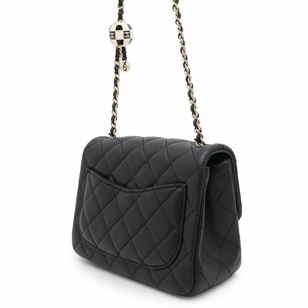 シャネル チェーンショルダーバッグ ミニマトラッセ ココマーク ココボール ラムスキン AS1786 CHANEL 黒