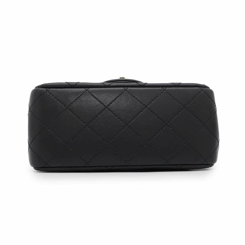 シャネル チェーンショルダーバッグ ミニマトラッセ ココマーク ココボール ラムスキン AS1786 CHANEL 黒