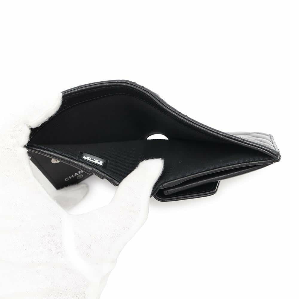 シャネル 二つ折り財布 マトラッセ ココマーク ラムスキン AP3407 CHANEL 財布 黒