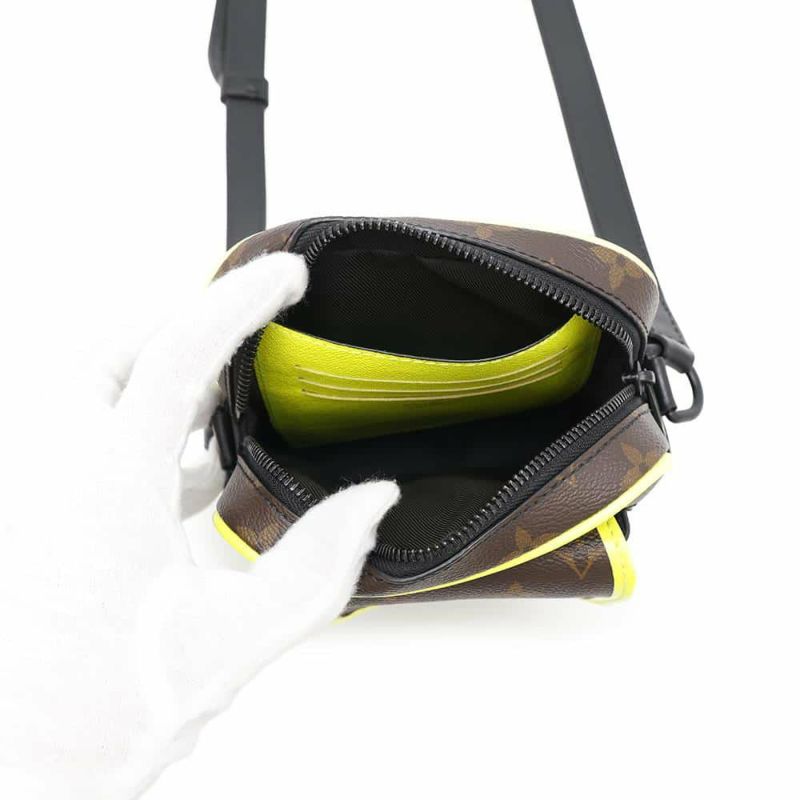 ルイヴィトン ショルダーバッグ モノグラム・マカサー クリストファー・ウエアラブルウォレット M80793 バッグ ブラック 黒