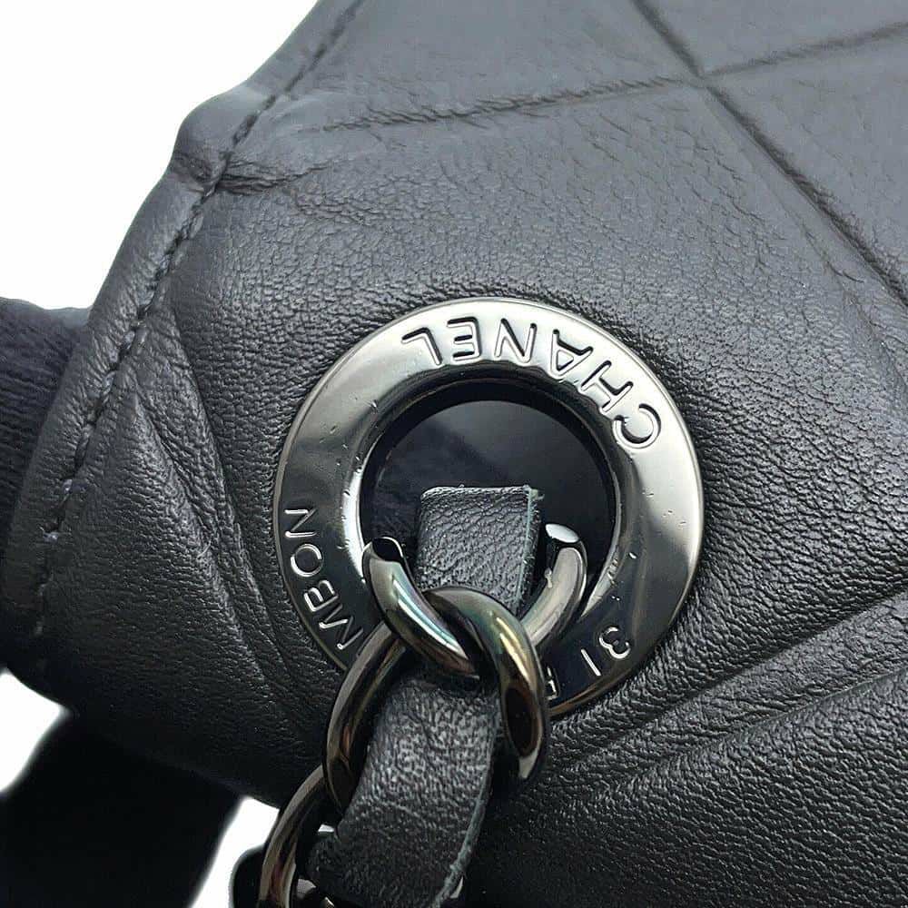 シャネル チェーンショルダーバッグ ココマーク フルフラップ レザー CHANEL バッグ 黒