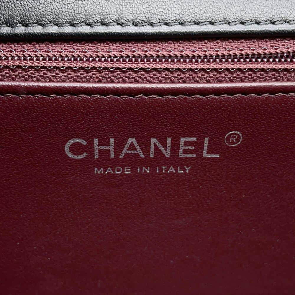 シャネル チェーンショルダーバッグ ココマーク フルフラップ レザー CHANEL バッグ 黒