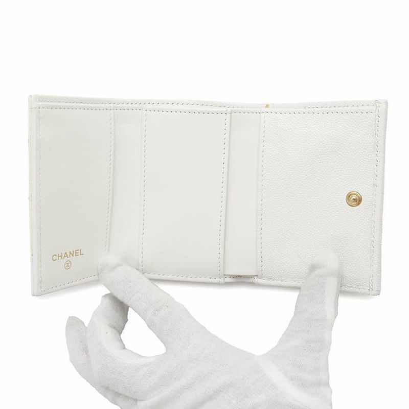 シャネル 三つ折り財布 マトラッセ スモール フラップ ウォレット トランプ キャビアスキン AP3081 財布 白