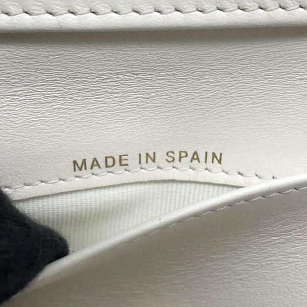 シャネル 三つ折り財布 マトラッセ スモール フラップ ウォレット トランプ キャビアスキン AP3081 財布 白