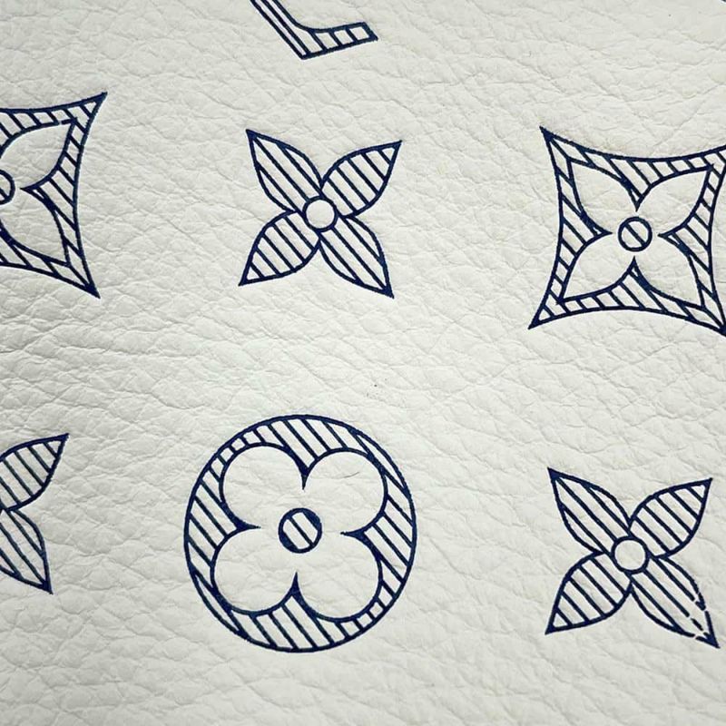 ルイヴィトン ボディバッグ モノグラム・シャドウ ラッシュ・バムバッグ M25227 LOUIS VUITTON ウエストバッグ 白