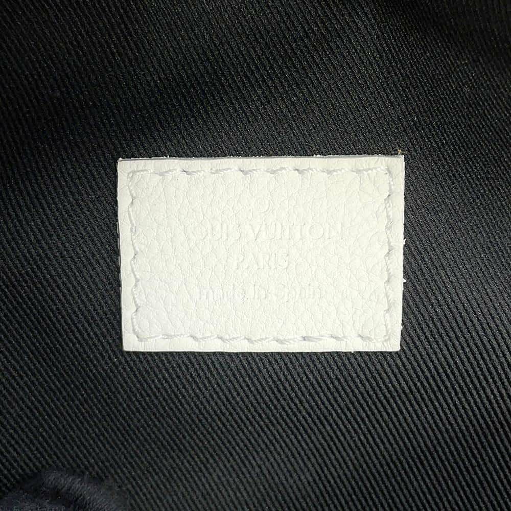 ルイヴィトン ボディバッグ モノグラム・シャドウ ラッシュ・バムバッグ M25227 LOUIS VUITTON ウエストバッグ 白