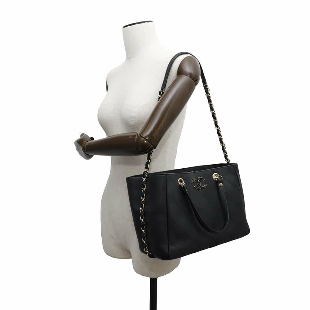シャネル トートバッグ マトラッセ ココマーク ショッピングバッグ スモール ブルスキン AS0355 CHANEL 黒