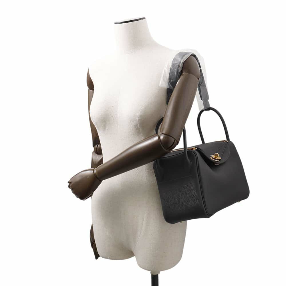 エルメス ハンドバッグ リンディ26 ブラック/ゴールド金具 トリヨンクレマンス W刻印 2wayショルダー 黒