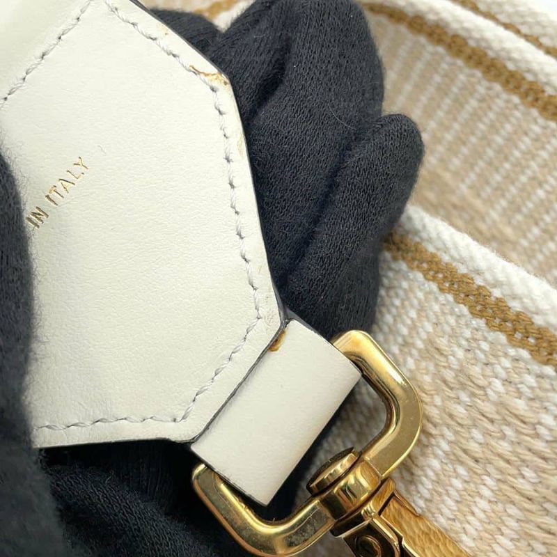 フェンディ ショルダーストラップ ストラップユー キャンバス 8AV134 FENDI 白