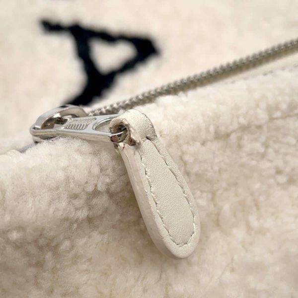 バレンシアガ クラッチバッグ ロゴ シアリング ムートン 492681 BALENCIAGA バッグ 白