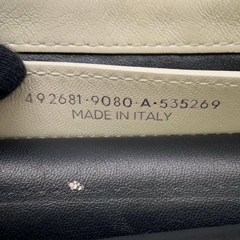 バレンシアガ クラッチバッグ ロゴ シアリング ムートン 492681 BALENCIAGA バッグ 白