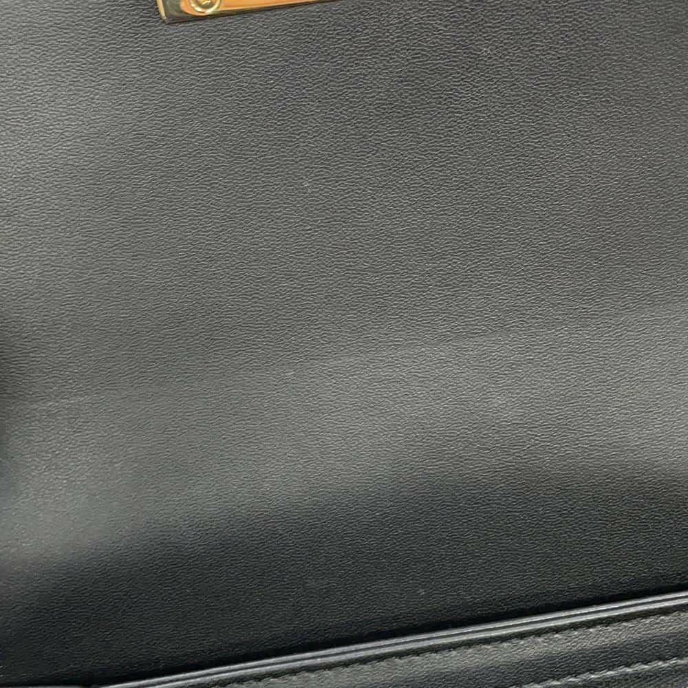 セリーヌ ショルダーバッグ ティーン トリオンフ シャイニーカーフレザー 188423 CELINE 黒
